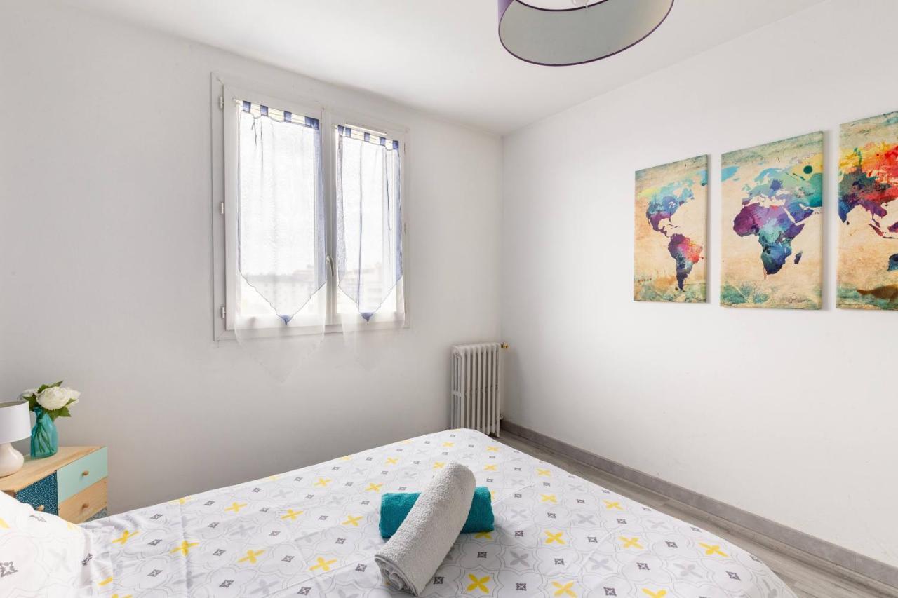Appart T3 Bien Situe A Bourges + Wifi Екстериор снимка