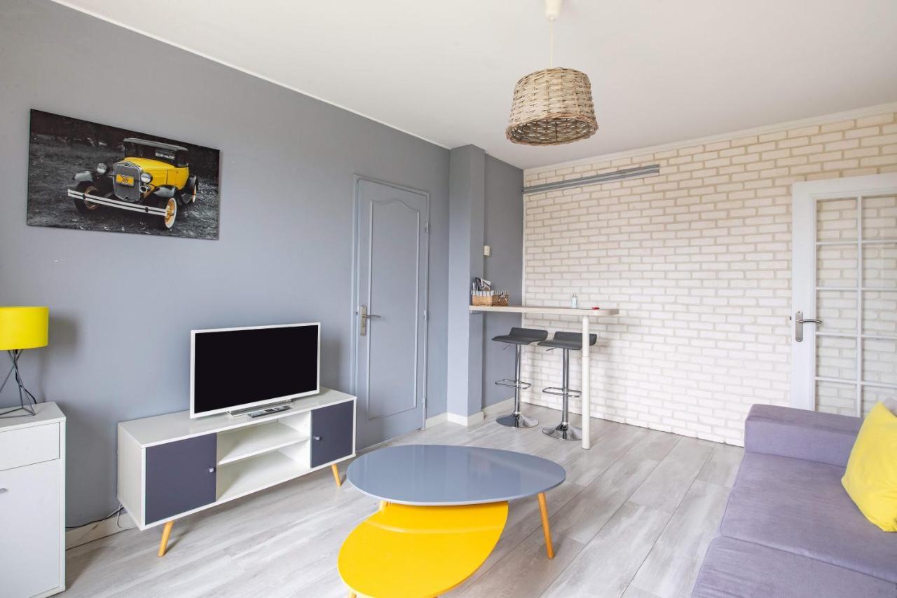 Appart T3 Bien Situe A Bourges + Wifi Екстериор снимка